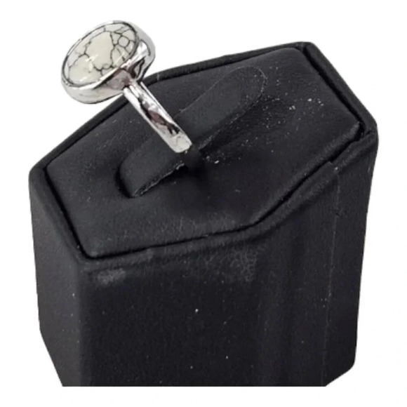 White Adjustable Fashion Ring  Circle A30 - Picture 9 of 11